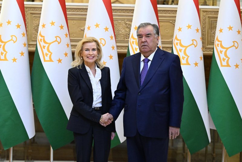 Mulo-ot-bo-Raisi-Assambleyai-parlumonii-SA-A-honum-Pia-Liisa-Kauma-a